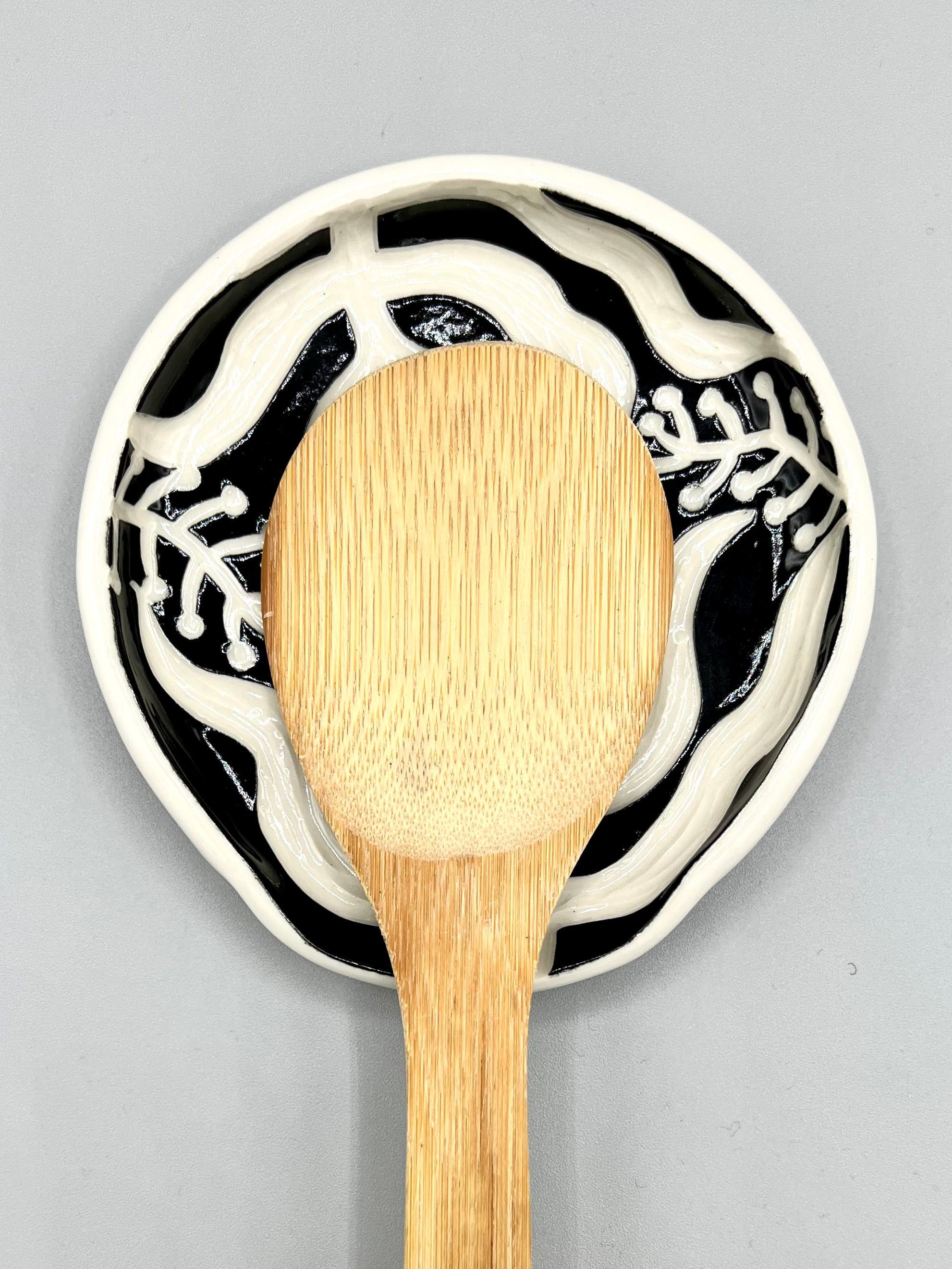 Flora B&W Spoon Rest